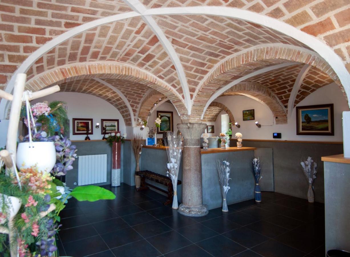 Hotel Aires De L'Emporda Вилаколум Экстерьер фото